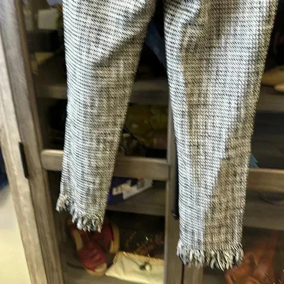 Free People Cotton Tweed  high waisted Pants with fringe on bottom Size 2 - Picture 9 of 9
